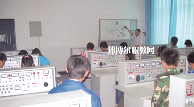 武威勞動服務(wù)技工學(xué)校2022年報名條件、招生要求、招生對象
