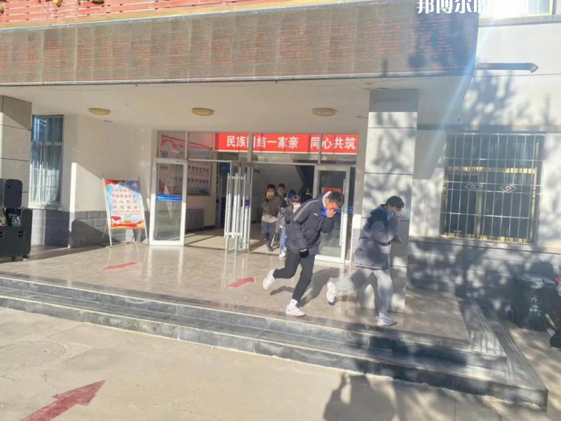嘉峪關(guān)體育運(yùn)動(dòng)學(xué)校2022年學(xué)費(fèi)、收費(fèi)多少