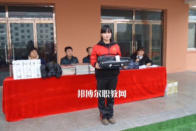秦皇島奇石藝術(shù)學(xué)校2022年報(bào)名條件、招生要求、招生對(duì)象
