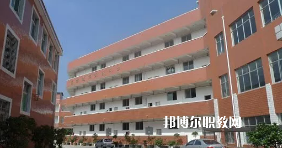 普安縣技工學(xué)校2022年報(bào)名條件、招生要求、招生對(duì)象