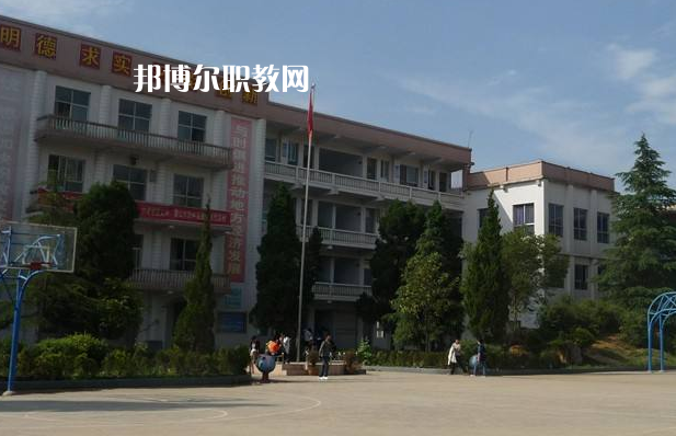 畢節(jié)七星關(guān)中等職業(yè)學(xué)校2022年學(xué)費(fèi)、收費(fèi)多少