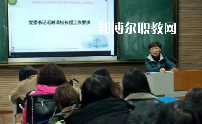 安順民族中等職業(yè)學(xué)校2022年學(xué)費、收費多少