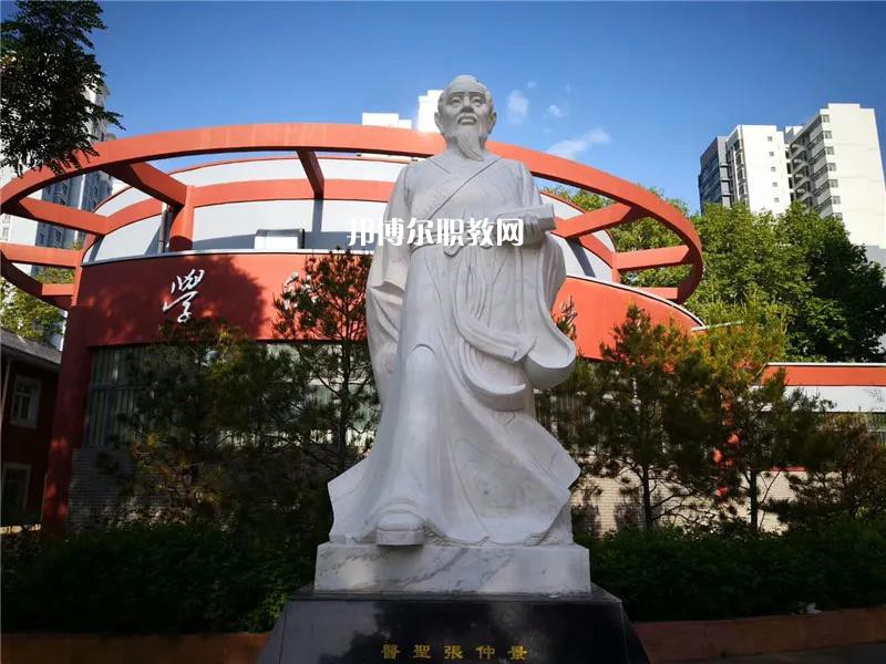 天水衛(wèi)生學(xué)校2022年報(bào)名條件、招生要求、招生對(duì)象