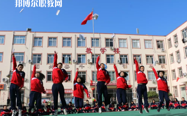 衡水兆華科技中專學(xué)校2022年報名條件、招生要求、招生對象