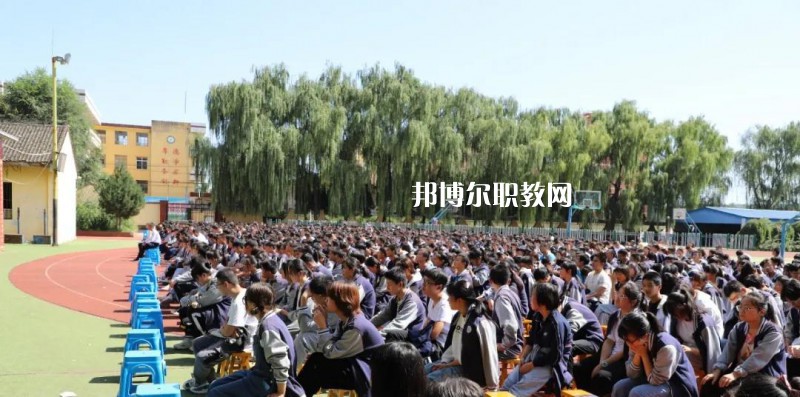 隴縣職業(yè)教育中心2022年報(bào)名條件、招生要求、招生對象