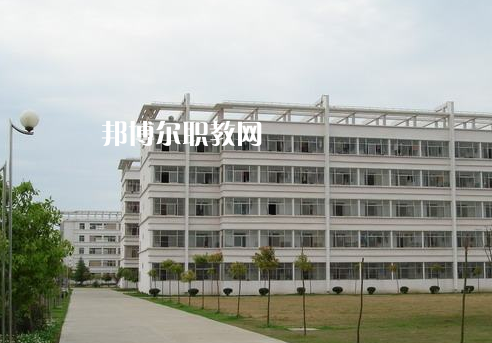 江蘇建湖中等專(zhuān)業(yè)學(xué)校2022年報(bào)名條件、招生要求、招生對(duì)象