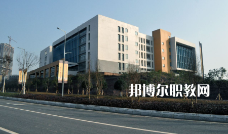 重慶合川職業(yè)教育中心2022年報名條件、招生要求、招生對象