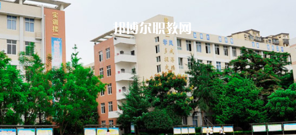 華坪縣職業(yè)高級(jí)中學(xué)2022年招生對(duì)象、招生條件、報(bào)名條件