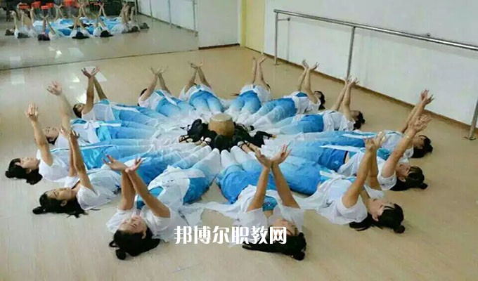涿鹿縣職業(yè)技術(shù)教育中心2022年報名條件、招生要求、招生對象