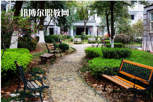 南京財(cái)經(jīng)高等職業(yè)技術(shù)學(xué)校2022年報(bào)名條件、招生要求、招生對(duì)象