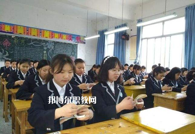 重慶墊江職業(yè)教育中心2022年報(bào)名條件、招生要求、招生對(duì)象