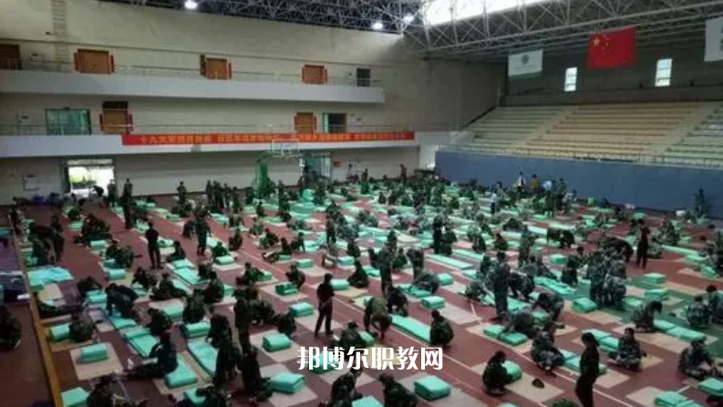 重慶行知高級技工學(xué)校2022年報名條件、招生要求、招生對象