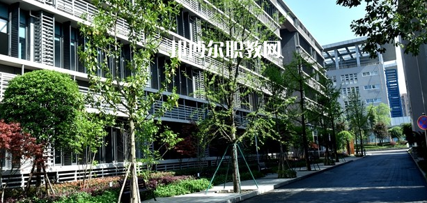成都市技師學院怎么樣、好不好