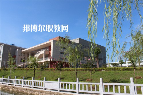 安徽六安技師學院2022年報名條件、招生要求、招生對象