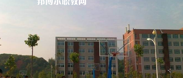 平昌縣成人中等專業(yè)學(xué)校2022年報(bào)名條件、招生要求、招生對(duì)象