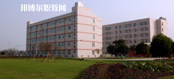 元謀縣職業(yè)高級中學(xué)2022年報名條件、招生要求、招生對象