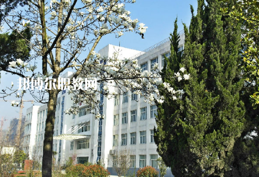 阜陽工業(yè)經(jīng)濟學(xué)校2022年學(xué)費、收費多少
