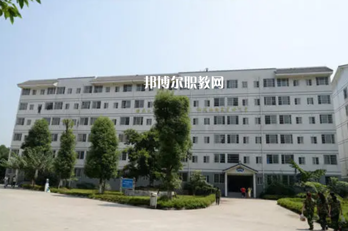 樂(lè)山旅游學(xué)校2022年報(bào)名條件、招生要求、招生對(duì)象