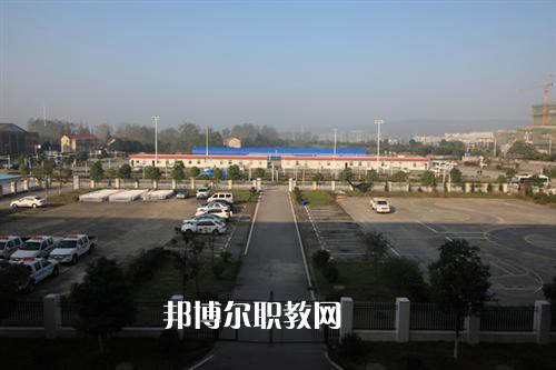 安徽滁州技師學(xué)院2022年報名條件、招生要求、招生對象