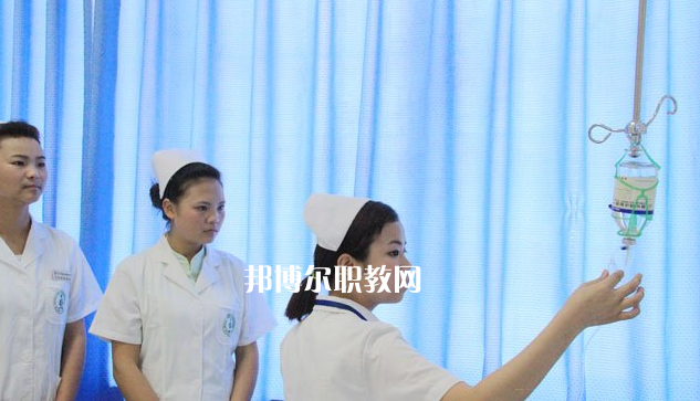 眉山衛(wèi)生職業(yè)學(xué)校2022年報名條件、招生要求、招生對象