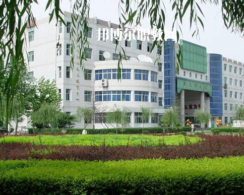 紅河州衛(wèi)生學(xué)校2022年學(xué)費(fèi)、收費(fèi)多少