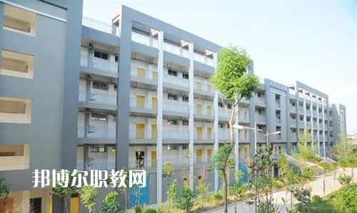 大竹縣職業(yè)中學2022年報名條件、招生要求、招生對象
