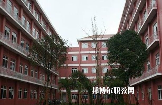 瀘州市江陽職業(yè)高中學校2022年學費、收費多少
