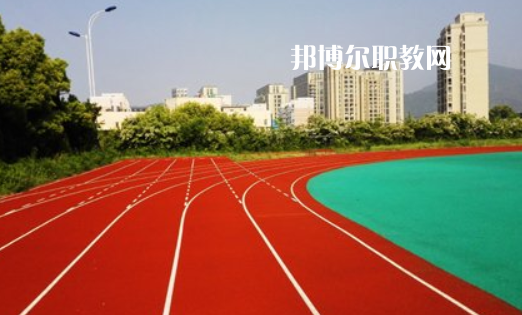 臨滄財(cái)貿(mào)學(xué)校2022年報(bào)名條件、招生要求、招生對(duì)象