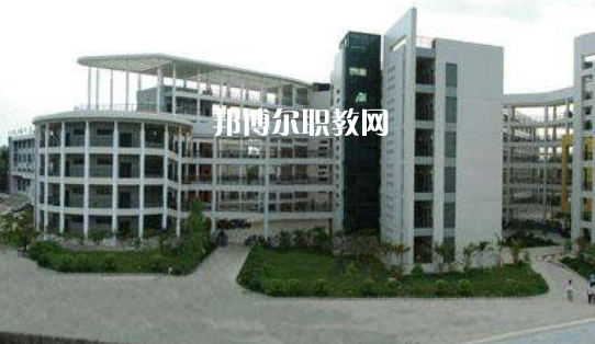 成都中醫(yī)藥大學附屬學校龍泉校區(qū)怎么樣、好不好