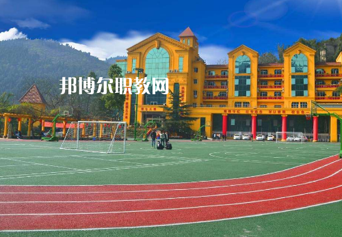 重慶企業(yè)管理學(xué)校2022年報(bào)名條件、招生要求、招生對象