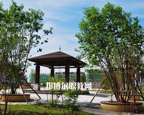 靈山職業(yè)技術(shù)學(xué)校2022年報(bào)名條件、招生要求、招生對(duì)象