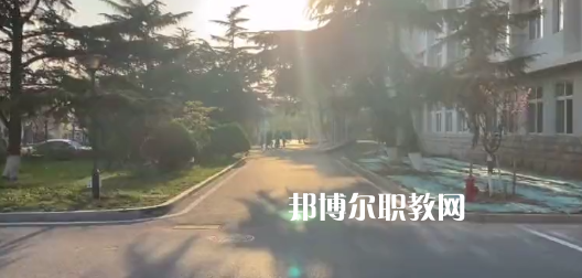 山東省青島衛(wèi)生學(xué)校2022年學(xué)費(fèi)、收費(fèi)多少