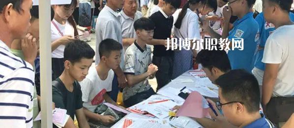 柳州機(jī)電工業(yè)學(xué)校怎么樣、好不好