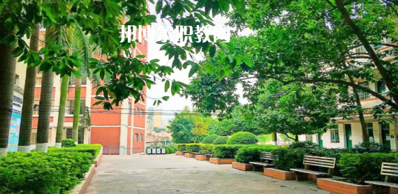 廣西工貿(mào)高級技工學(xué)校2022年報名條件、招生要求、招生對象