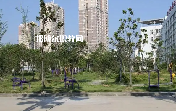 安陸中等職業(yè)技術學校2022年報名條件、招生要求、招生對象