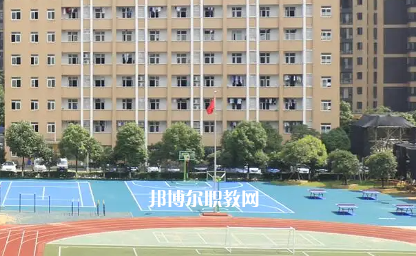 武漢助產(chǎn)學(xué)校2022年報(bào)名條件、招生要求、招生對象
