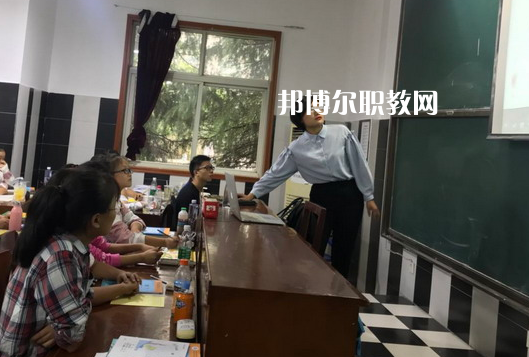 武漢長(zhǎng)江職業(yè)中等專(zhuān)業(yè)學(xué)校2022年招生辦聯(lián)系電話(huà)