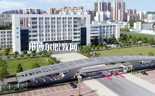 湖北信息工程學(xué)校2022年報(bào)名條件、招生要求、招生對(duì)象