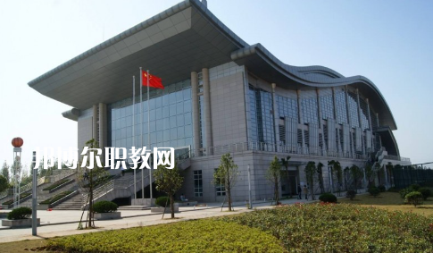 武漢體育運(yùn)動(dòng)學(xué)校2022年報(bào)名條件、招生要求、招生對(duì)象