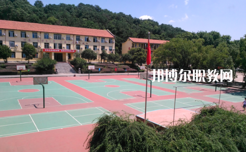 武漢東湖光電學(xué)校2022年報名條件、招生要求、招生對象