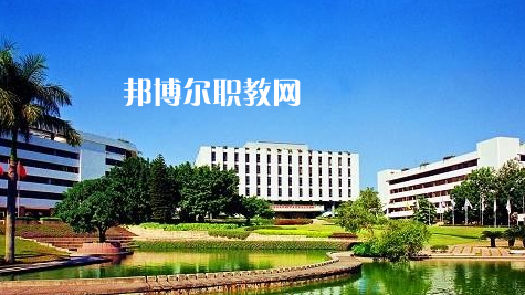 武漢園林技工學(xué)校2022年報(bào)名條件、招生要求、招生對(duì)象