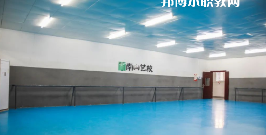 南寧市南山藝術(shù)職業(yè)技術(shù)學(xué)校2022年報名條件、招生要求、招生對象