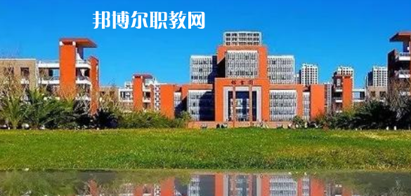 云南高職?？圃盒Ｅ琶?強(qiáng)