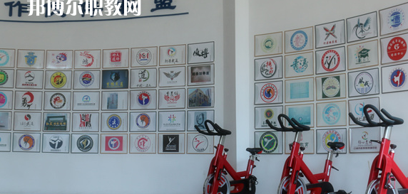 德陽弘正科技職業(yè)學(xué)校2023年報(bào)名條件、招生要求、招生對(duì)象