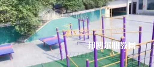 威遠(yuǎn)縣聯(lián)想職業(yè)技術(shù)學(xué)校2023年學(xué)費(fèi)、收費(fèi)多少