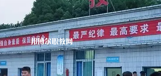 四川省南充市高坪職業(yè)高級中學(xué)2023年學(xué)費、收費多少