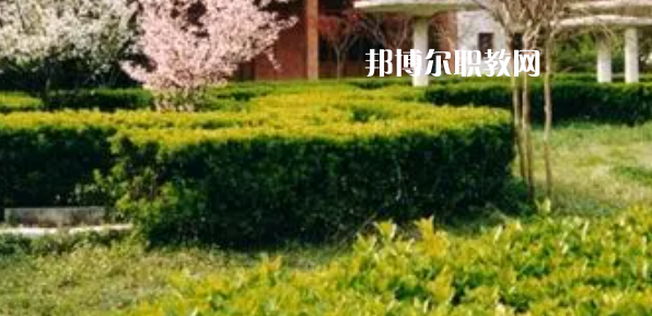 江蘇印刷技工學校地址在哪里，哪個地區(qū)，哪個城市?