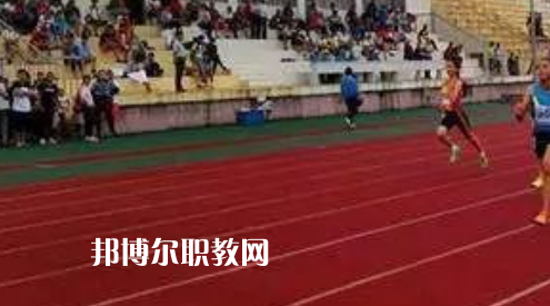 南通市體育運(yùn)動(dòng)學(xué)校地址在哪里，哪個(gè)地區(qū)，哪個(gè)城市?