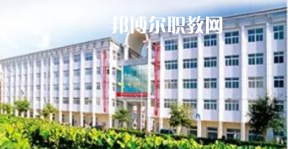 南通市通州區(qū)建筑職工中等專業(yè)學校地址在哪里，哪個地區(qū)，哪個城市?