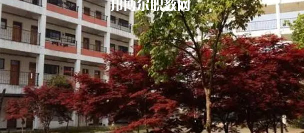 江蘇省寶應(yīng)中等專(zhuān)業(yè)學(xué)校地址在哪里，哪個(gè)地區(qū)，哪個(gè)城市?